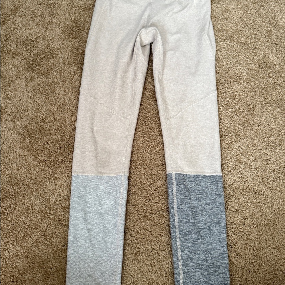Outdoor Voices Cream and Gray Leggings Color-Block Design